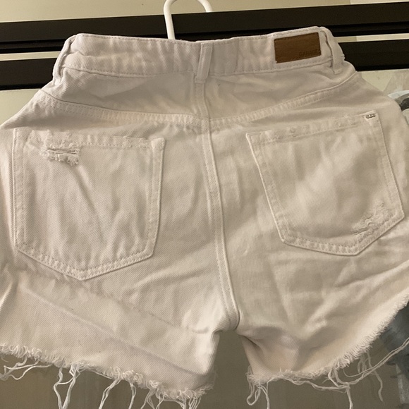 GAP Garage Jean shorts - Picture 2 of 2